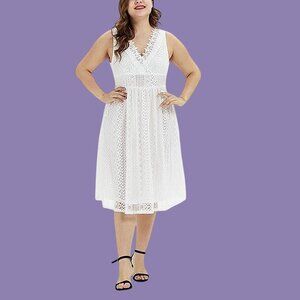 High Banded Waist Scalloped V-neck Sleeveless Midi Women's Plus Size Lace Dress
